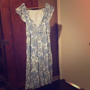 V-Neck Ruffled Linen Dress